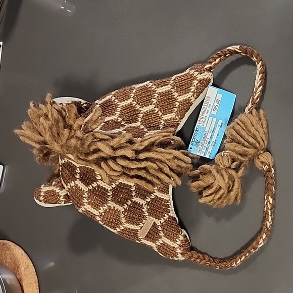 Winter hats including a free soft fluffy stuffed bear. - Picture 6 of 10